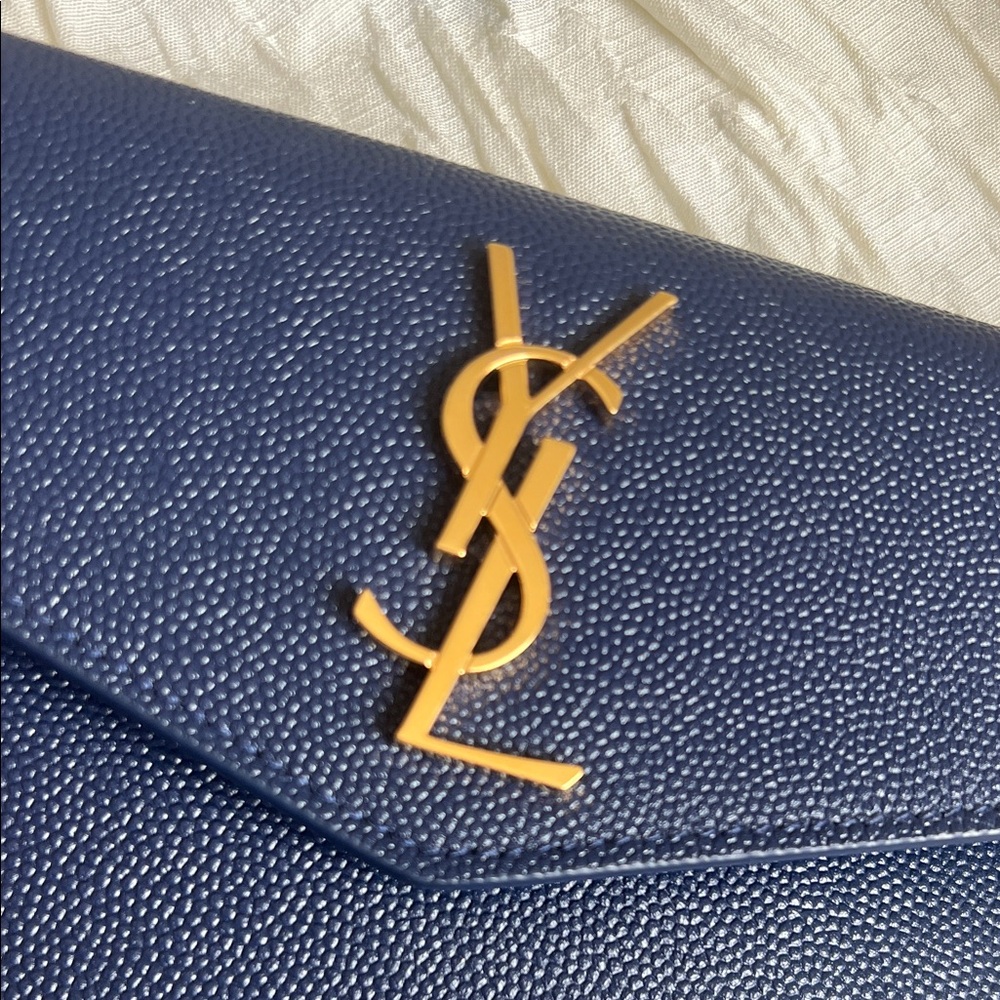 YSl Envelope Uptown Clutch with Gold Logo Navy Blue Leather - Picture 3 of 9